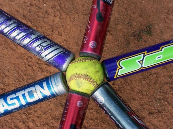 Best Fastpitch and Slowpitch Softball Bats