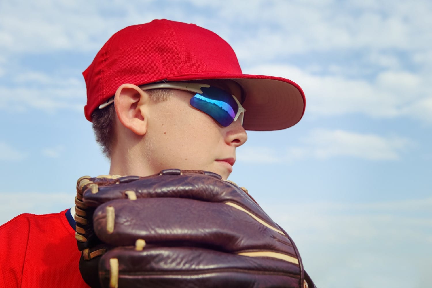 youth baseball sunglasses oakley